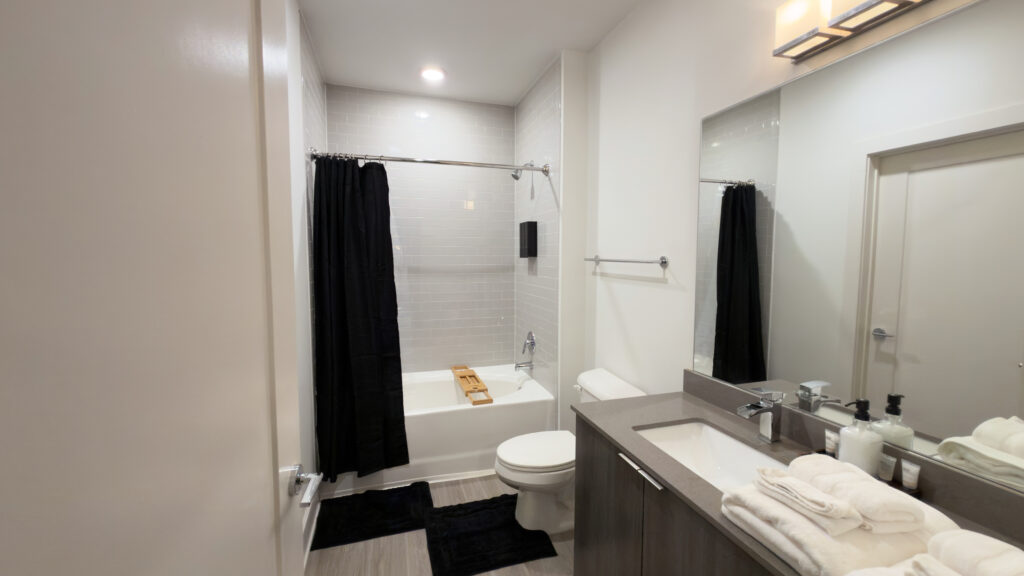 2B Midtown King Suite img 4119