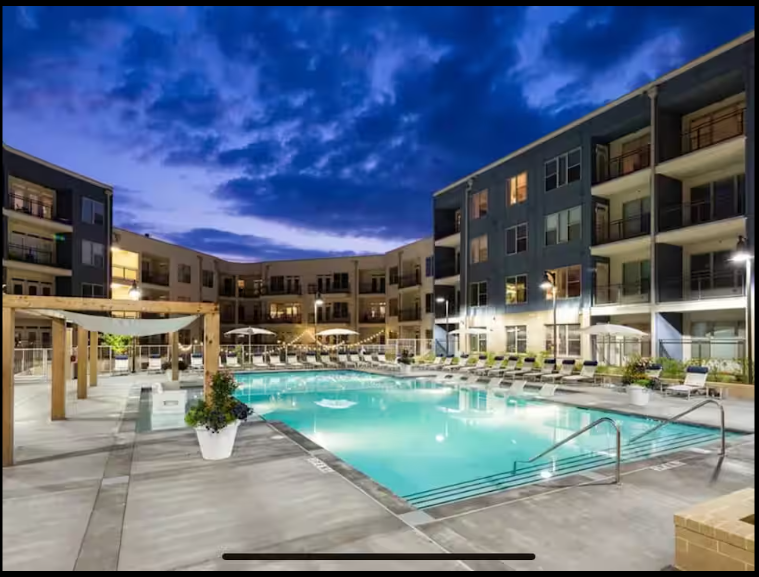 2B Midtown King Suite screenshot 2026 04 29 111420